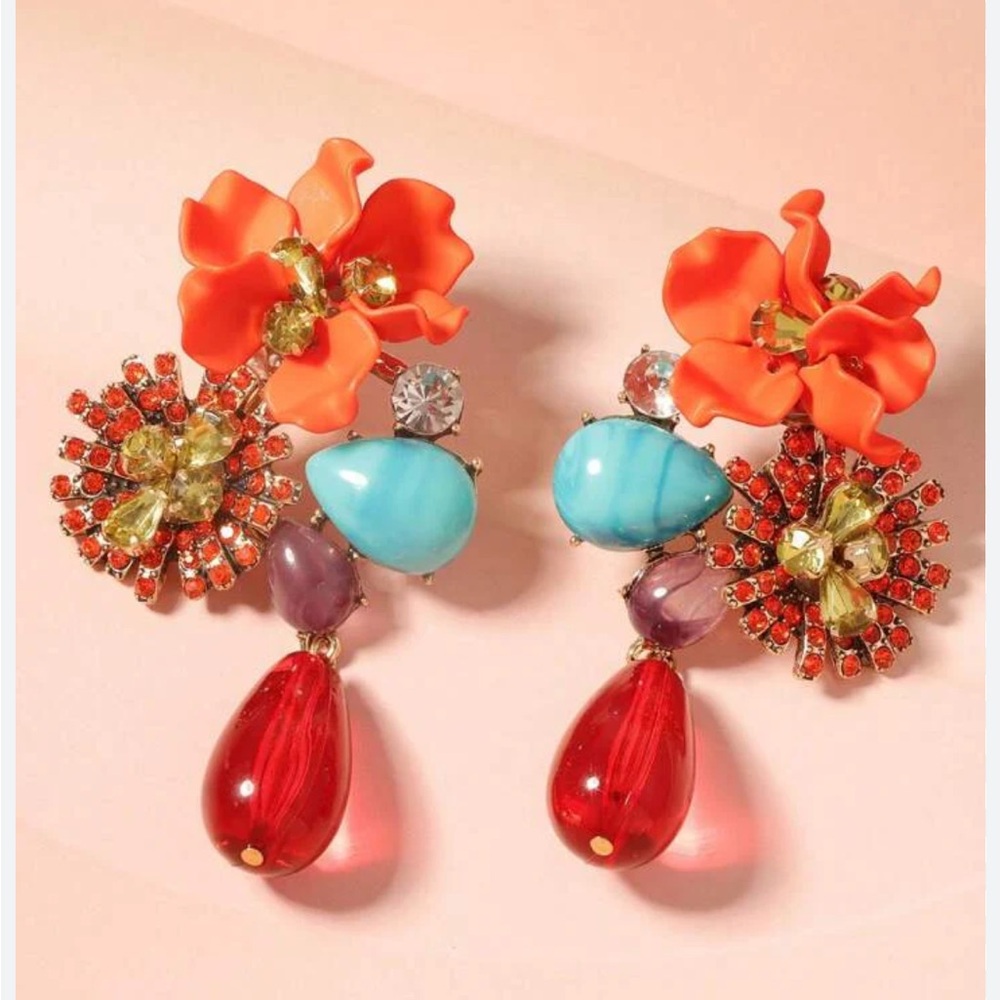 Zara NWT beaded floral earrings with rhinestones - Picture 2 of 5